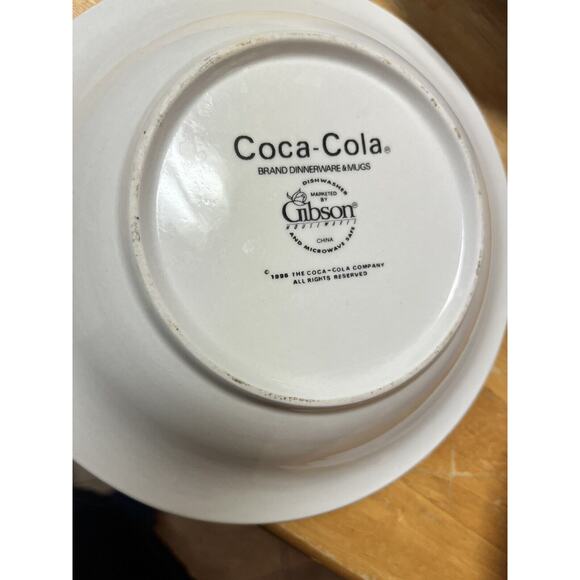 Gibson Designs Coca Cola Traditions Stained Glass Pattern Soup/Cereal Bowl 6 Set - Picture 8 of 9